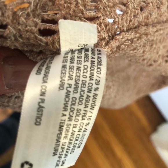 Knox Rose Crochet Duster - Picture 10 of 10